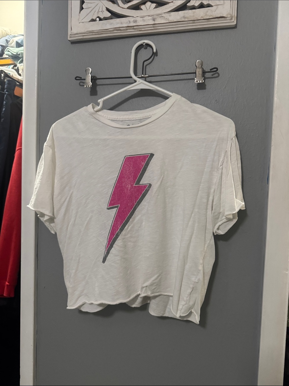 Original Retro Brand White Crop Tee with Pink Lightning Bolt